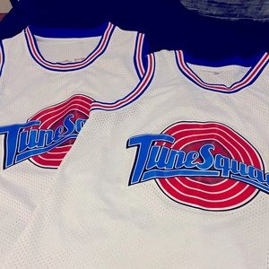 Bugs bunny and Lola Bunny jerseys